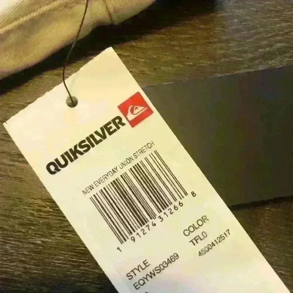 Men’s Quicksilver Khaki Shorts Size 40 Regular Fit NEW - Picture 3 of 4